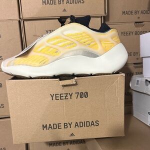 Yeezy 700 V3 Sneakers - Yellow and Black